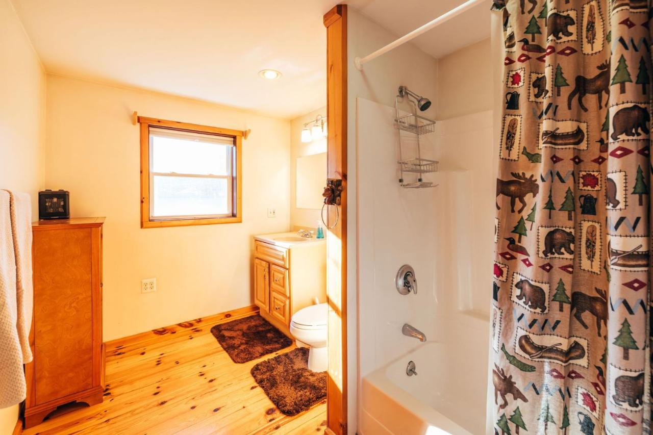 Ski Chalet W-Hot Tub, Only 3 Min To Sunday River Ski Lifts! Bethel Εξωτερικό φωτογραφία